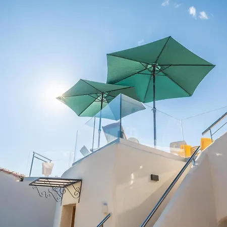 Villa U Tempu Persu *